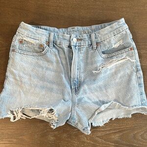American Eagle Curvy 90s Boyfriend Short